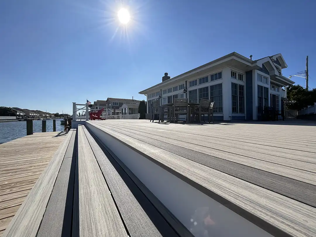 Spacious, open custom deck along waterfront