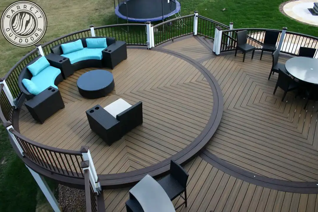 Photo of Award-Winning curved deck.