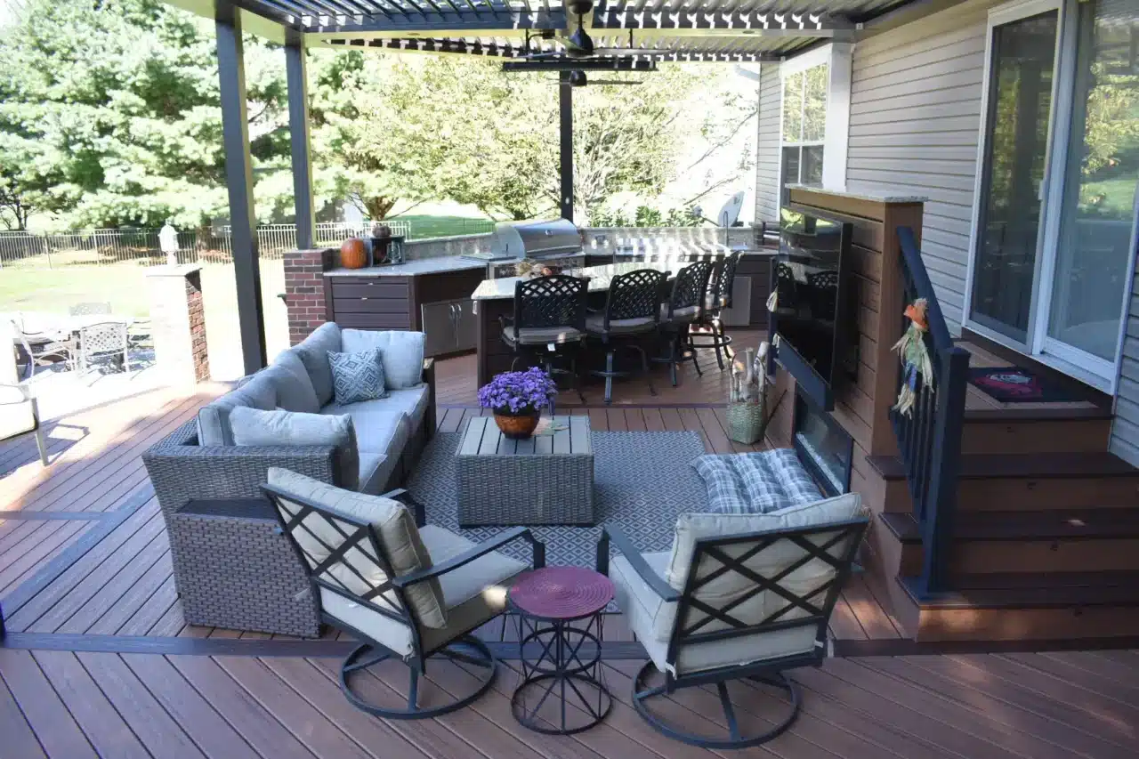 Fiberon Composite covered deck with outdoor furniture and outdoor kitchen